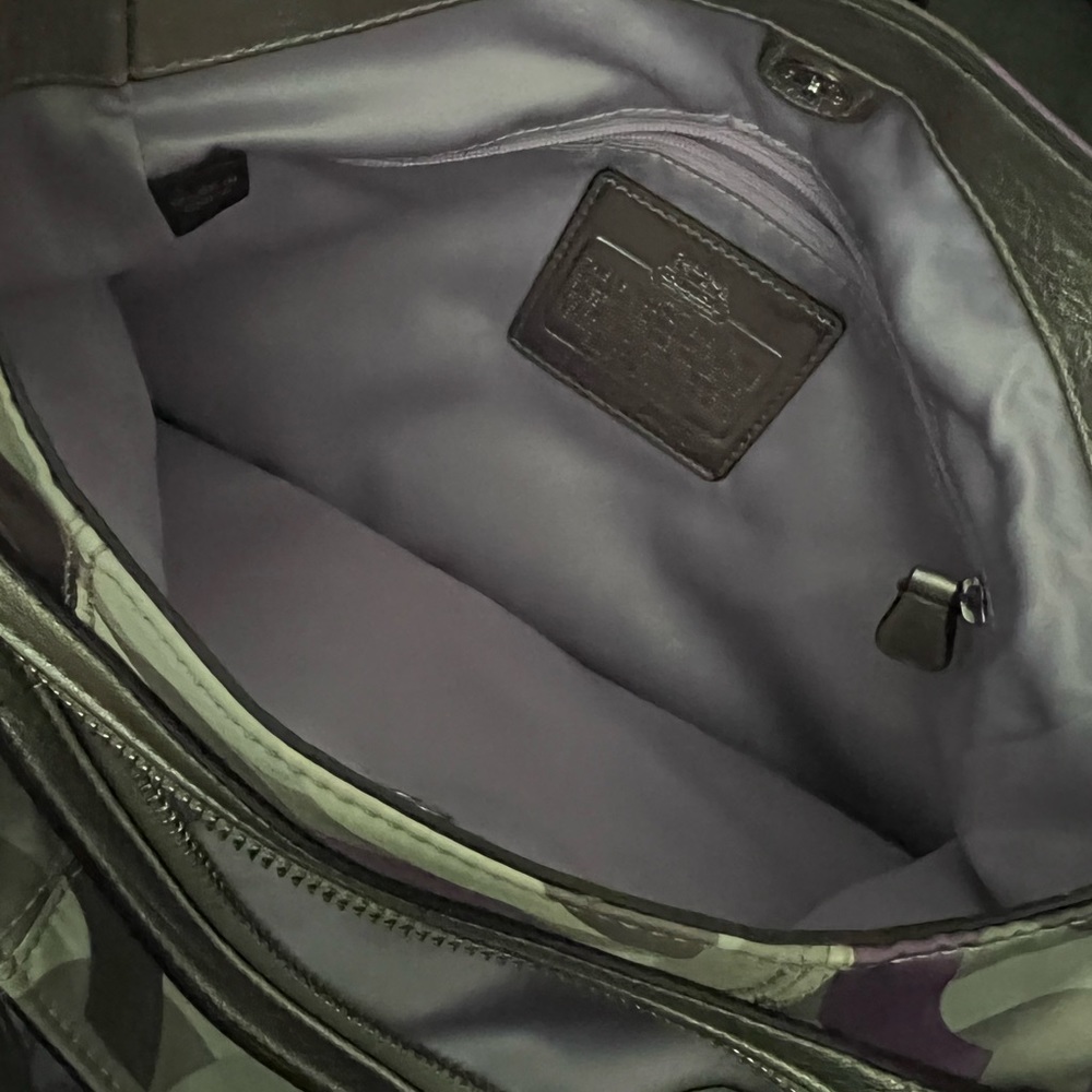 Coach Handbag - Picture 7 of 7